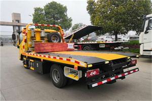 嘉陵区道路救援拖车报价